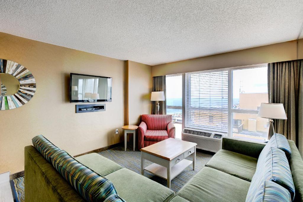 1 Bedroom Suite Ocean View