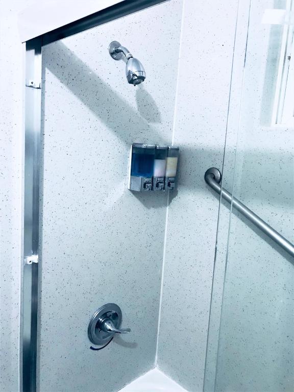 Standard Room with Shared Bathroom