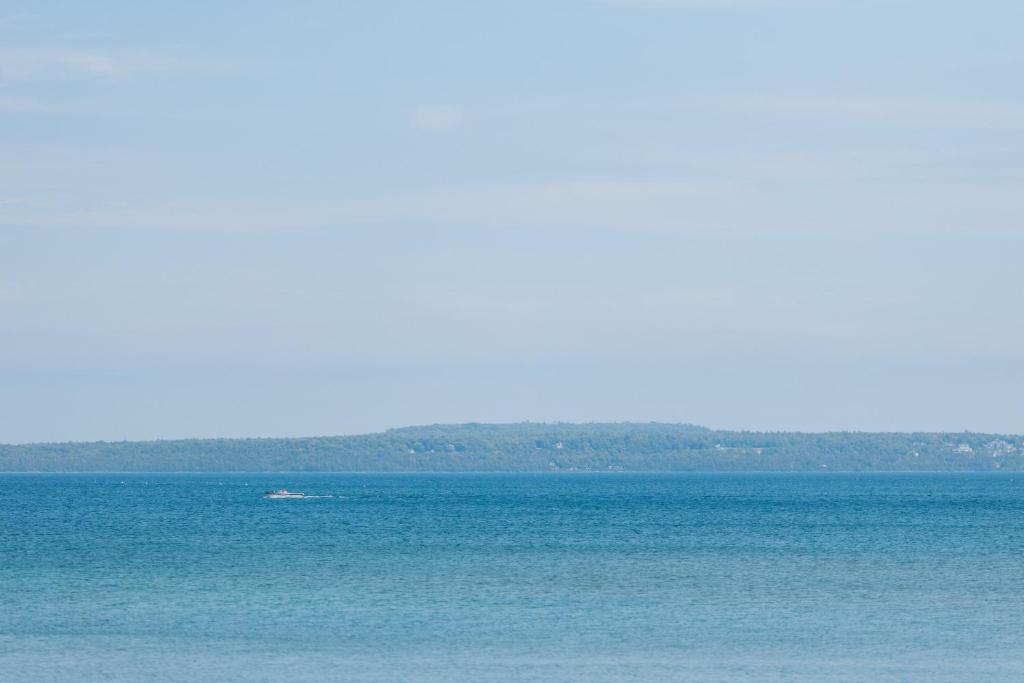 Queen Room Lake Front Patio