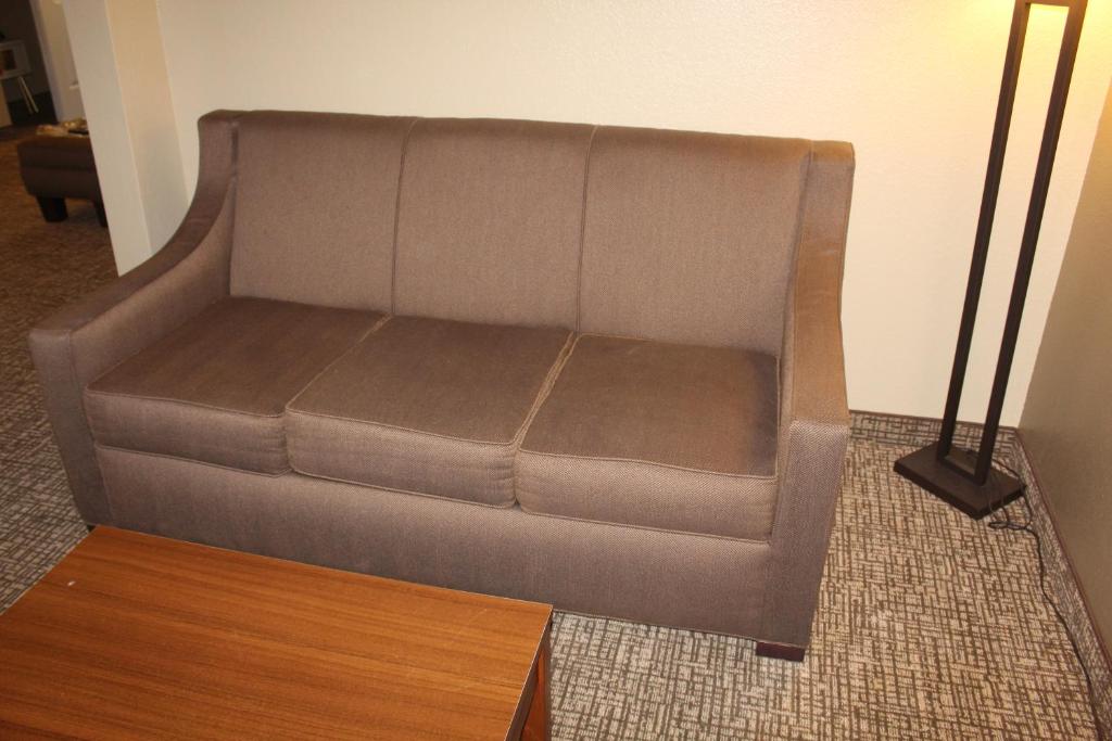 King Studio with Sofa Bed