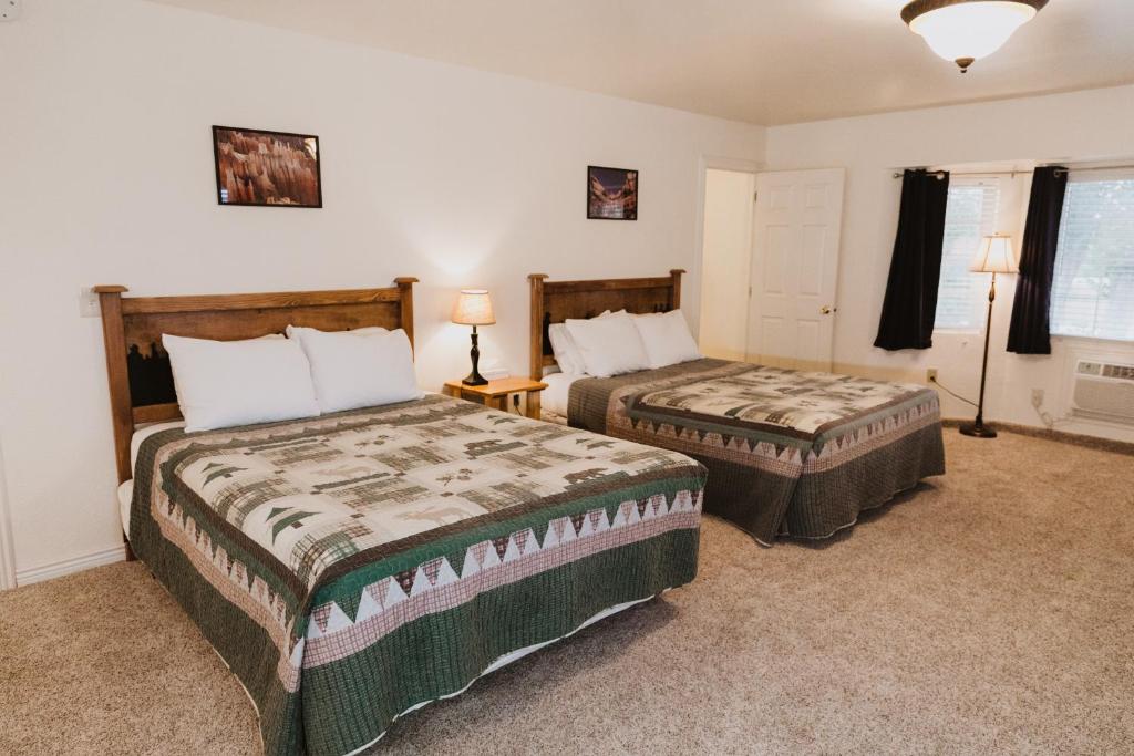 Queen Room with Two Queen Beds