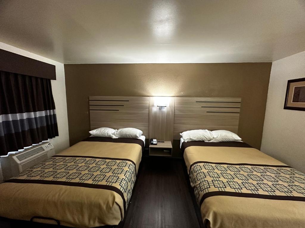 Double Room with Two Double Beds