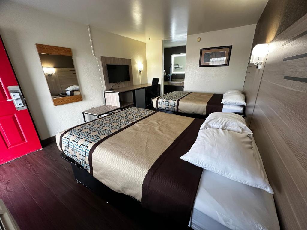 Double Room with Two Double Beds