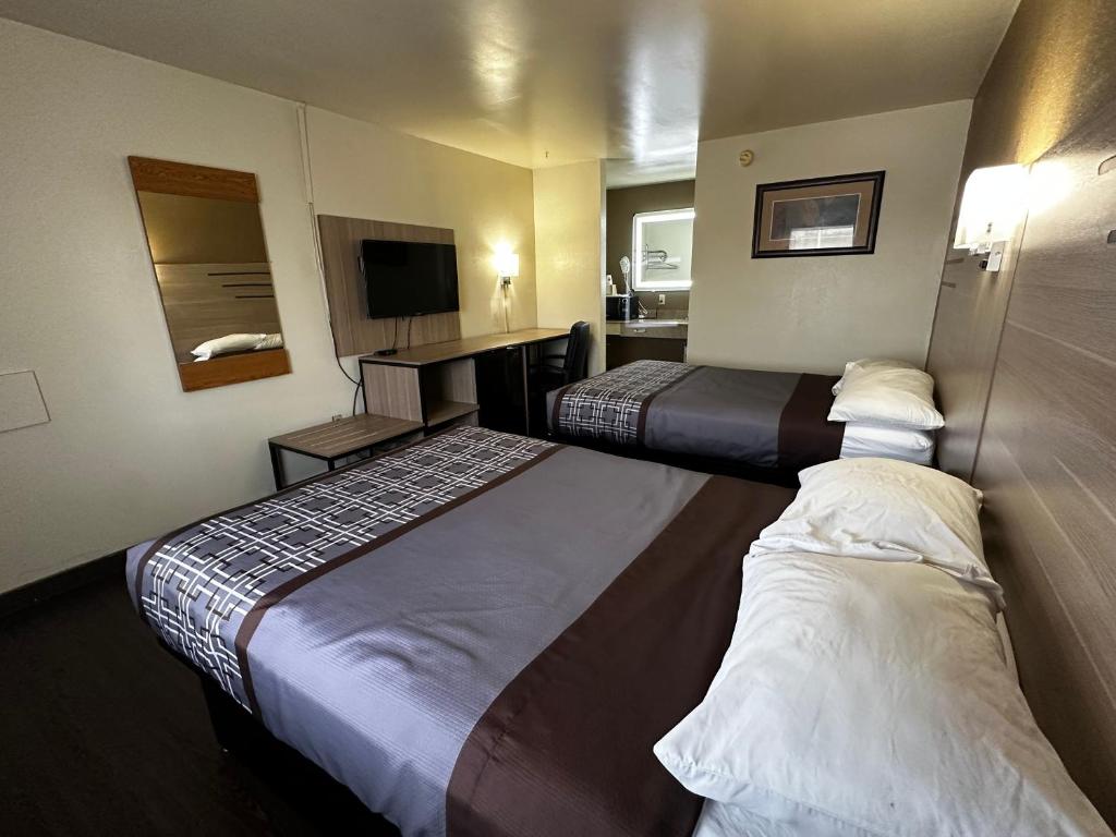 Double Room with Two Double Beds