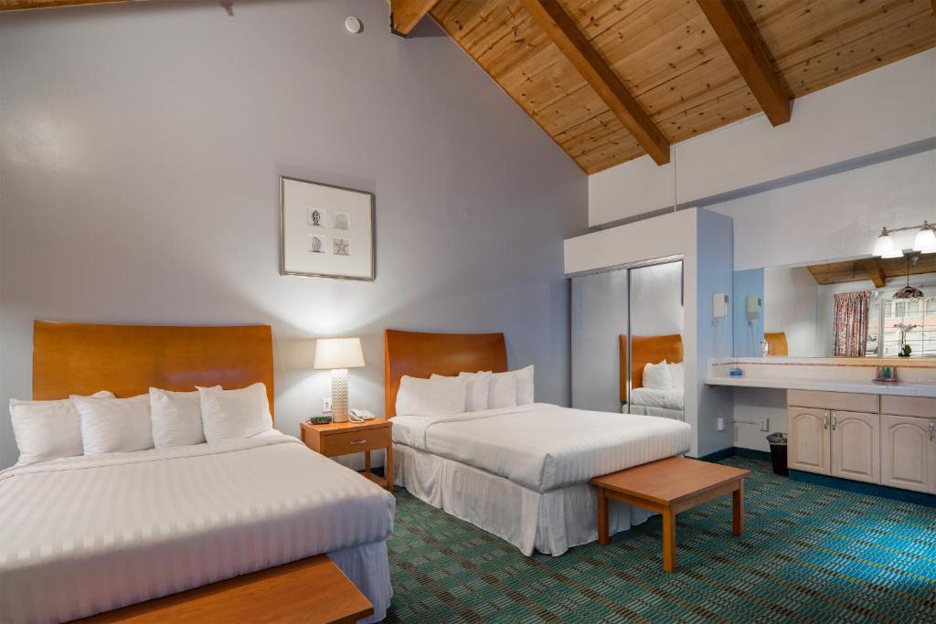 Queen Room with Two Queen Beds