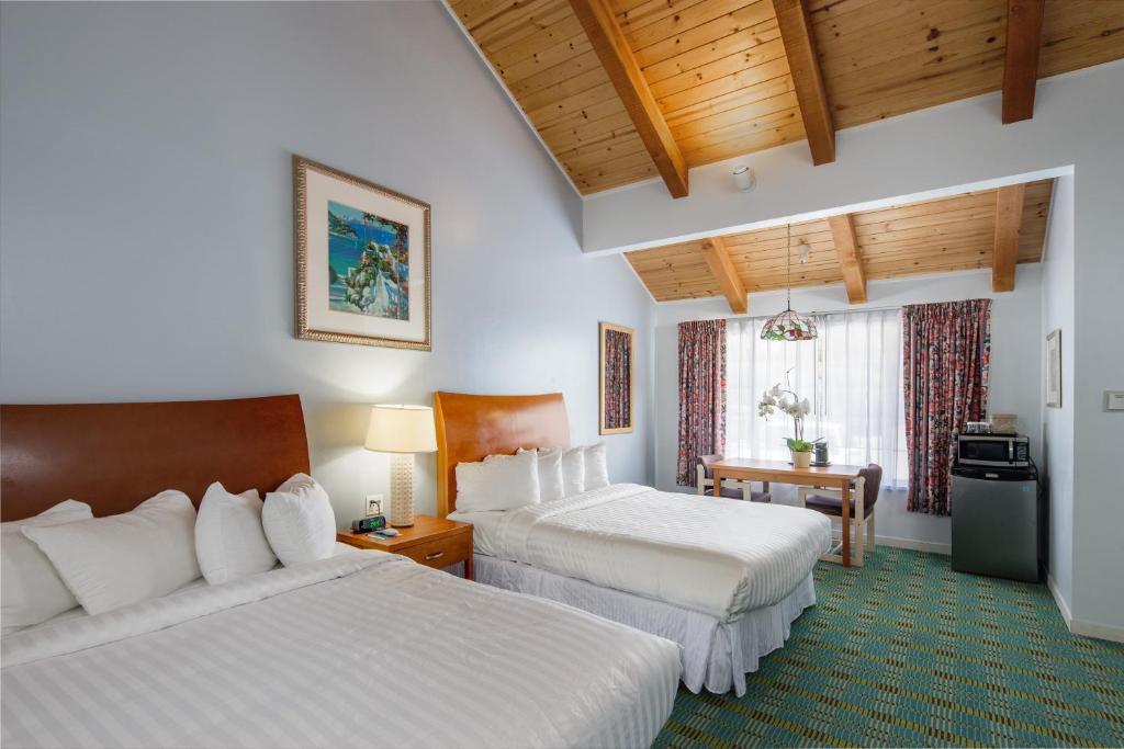 Queen Room with Two Queen Beds