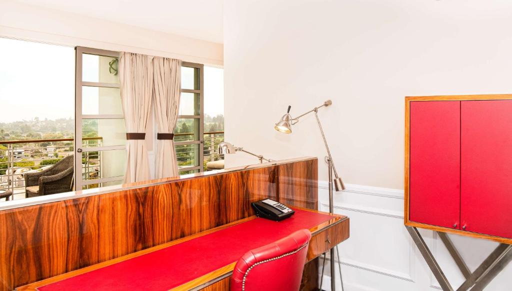 Queen Studio with City View