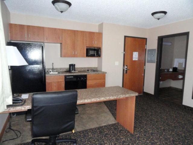 King One Bedroom Suite with Kitchenette