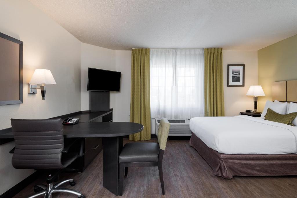 Room Selected at Check-In – Non-Smoking