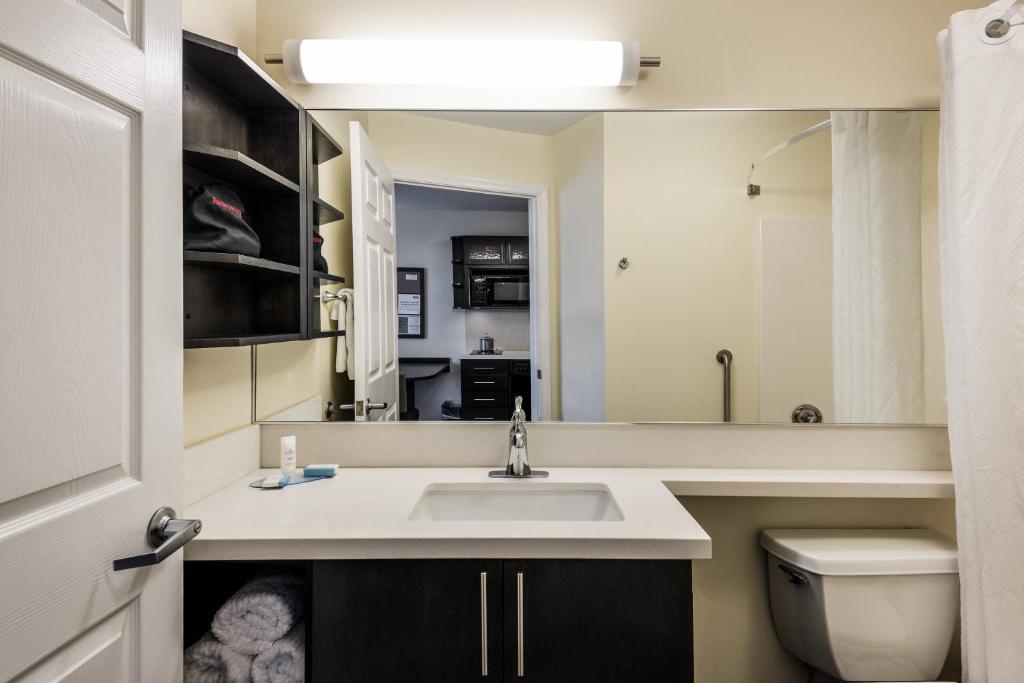 Room Selected at Check-In – Non-Smoking