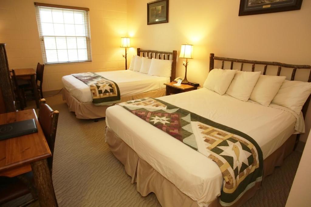 Standard Queen Room with Two Queen Beds