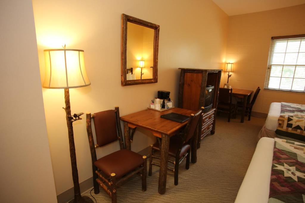 Standard Queen Room with Two Queen Beds