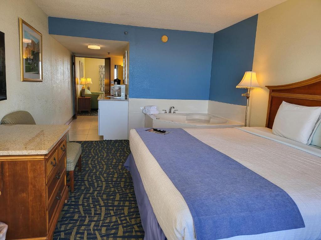 King Suite with Spa Bath