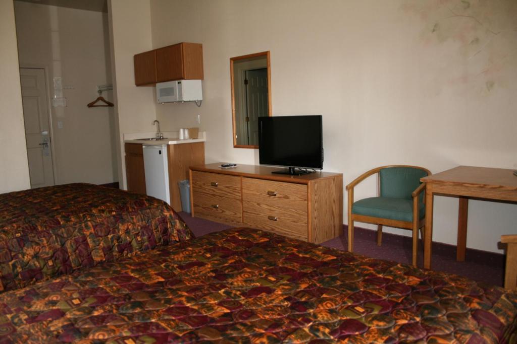 Queen Room with Two Queen Beds