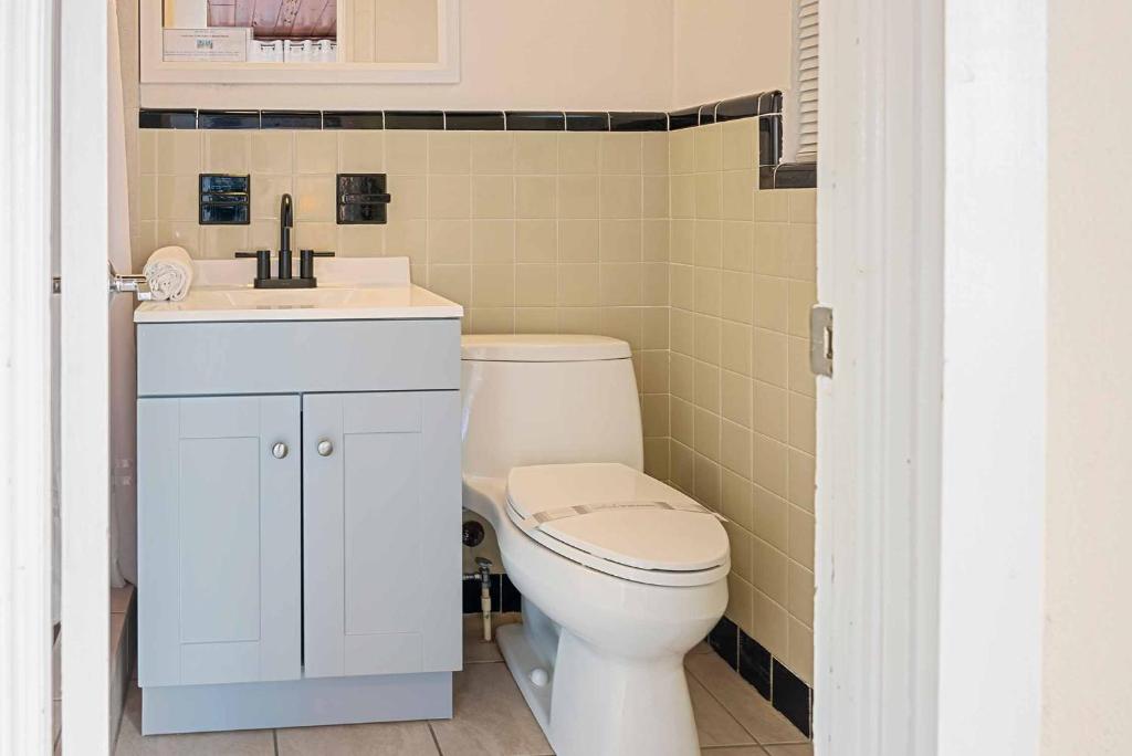 One-Bedroom with Bay View