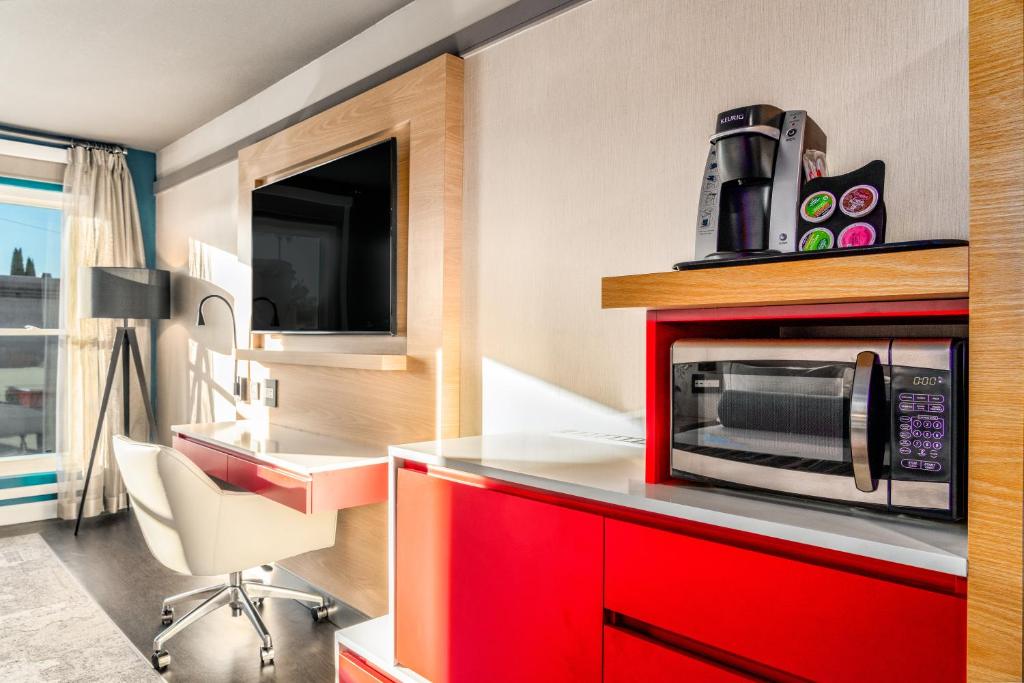 Standard Double Room with Two Queen Beds