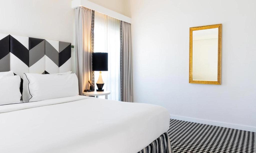 One Bedroom Signature Residence