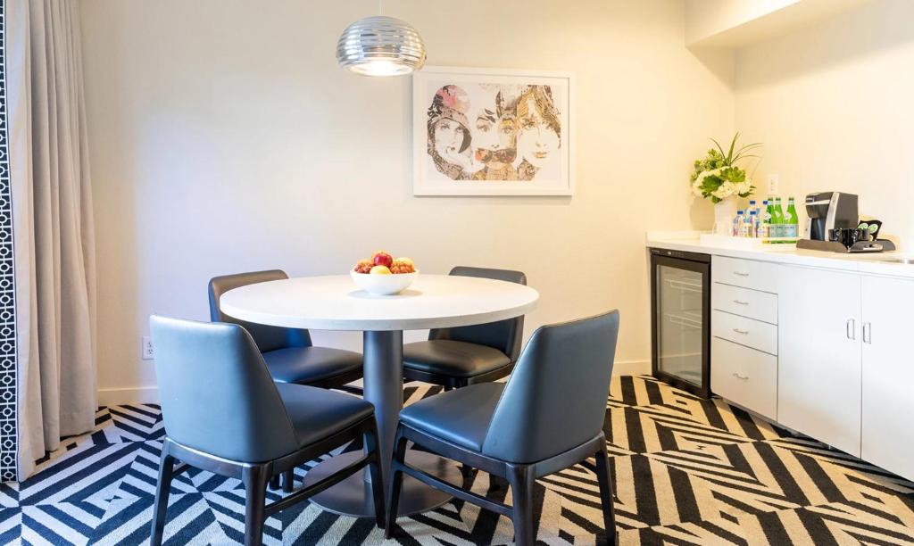 One Bedroom Signature Residence