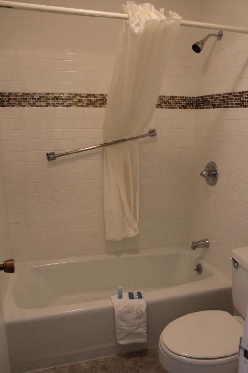 Deluxe Queen Room with Two Queen Beds