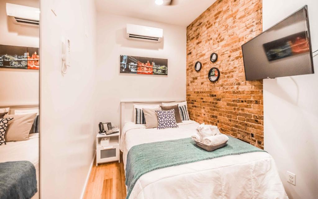 Standard Double Room with Shared Bathroom