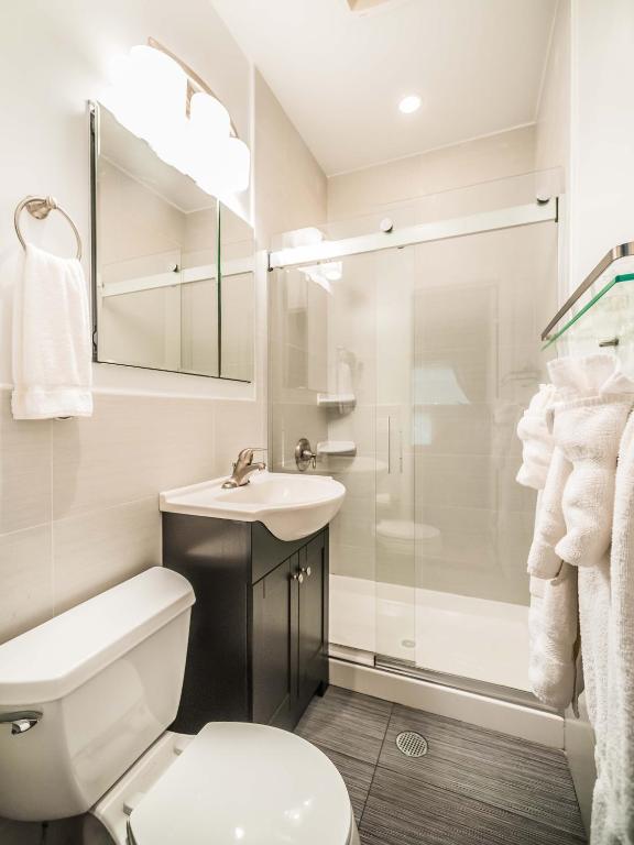 Standard Double Room with Shared Bathroom