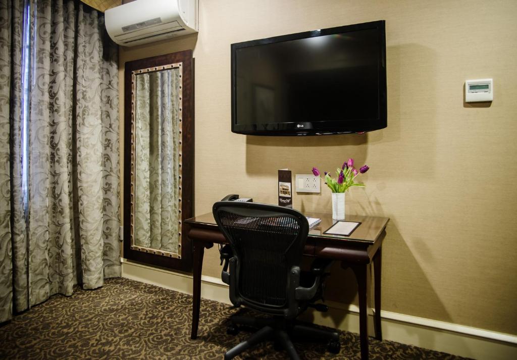 Double Room with Two Double Beds