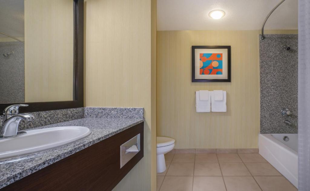 West Tower Double Queen Dog Friendly Room