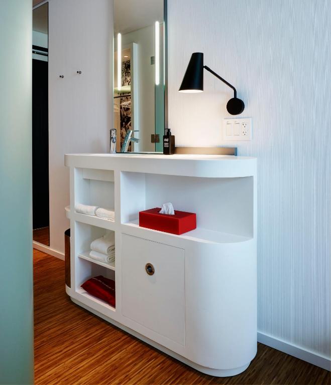 King Room Skyline View