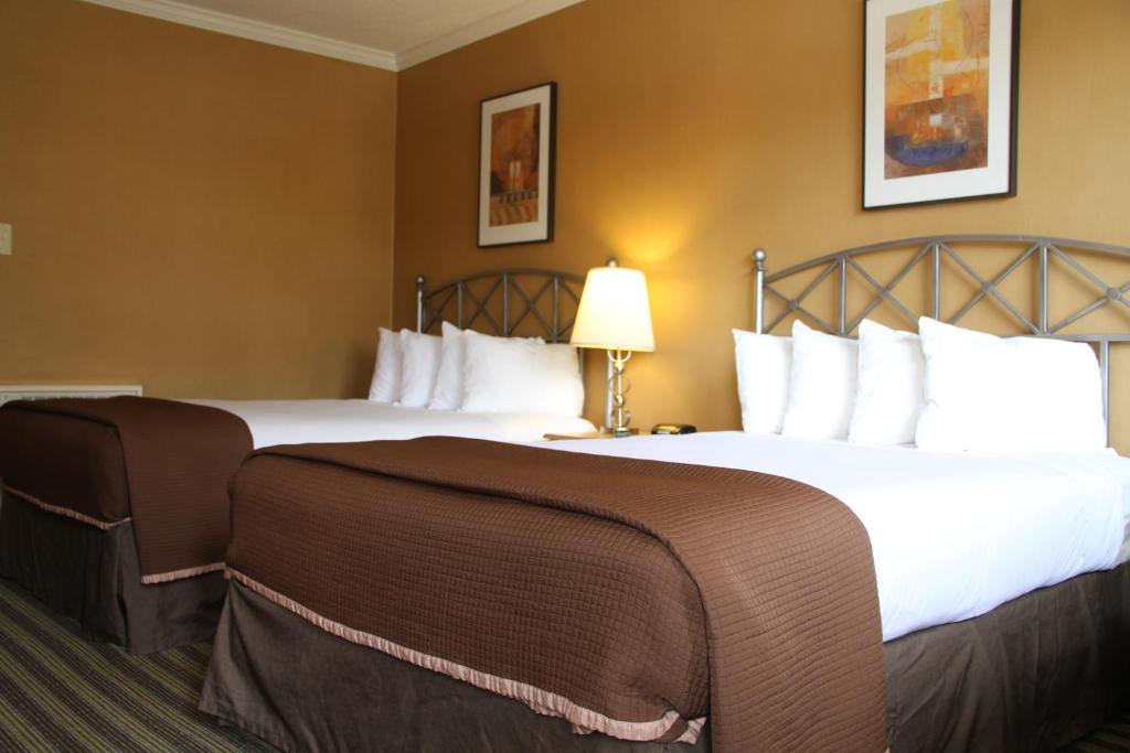 Superior Double Room with Two Double Beds – Non Smoking