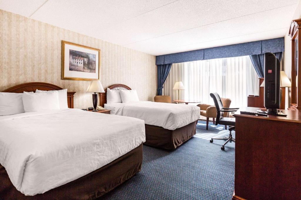 Double Room with Two Double Beds – Smoking