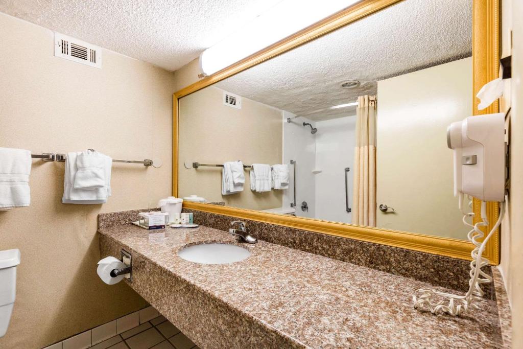 King Room – Non-Smoking