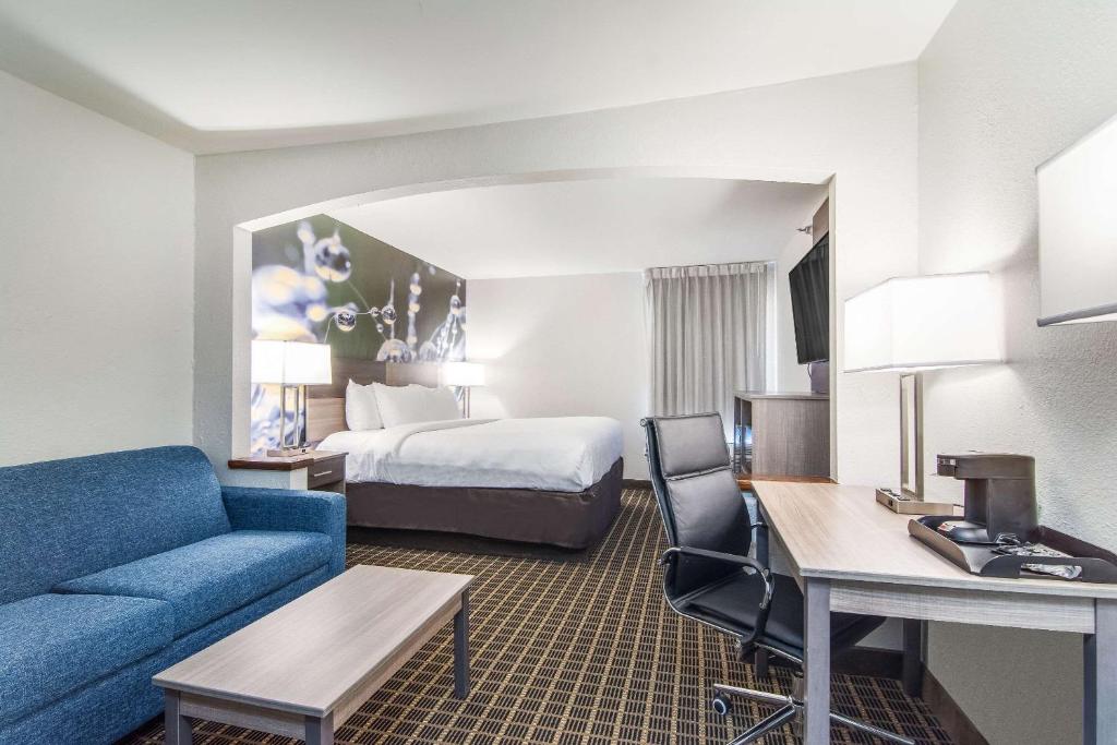 King Suite with Sofa Bed – Non Smoking