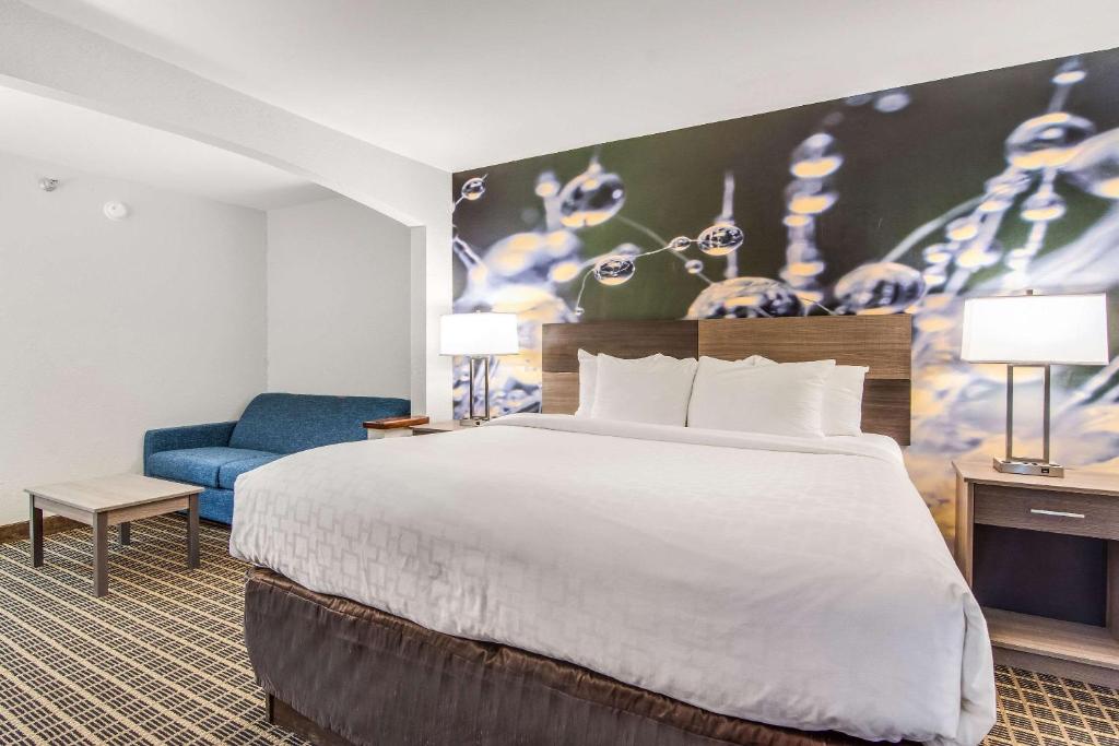 King Suite with Sofa Bed – Non Smoking