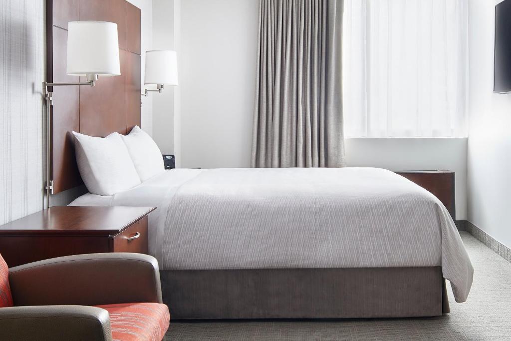 Family Room with Two Queen Beds