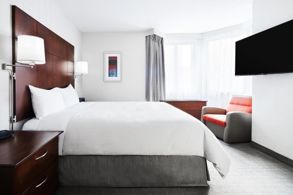 One Room Suite with Kitchenette