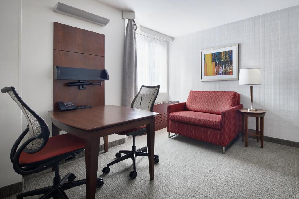 One Room Suite with Kitchenette