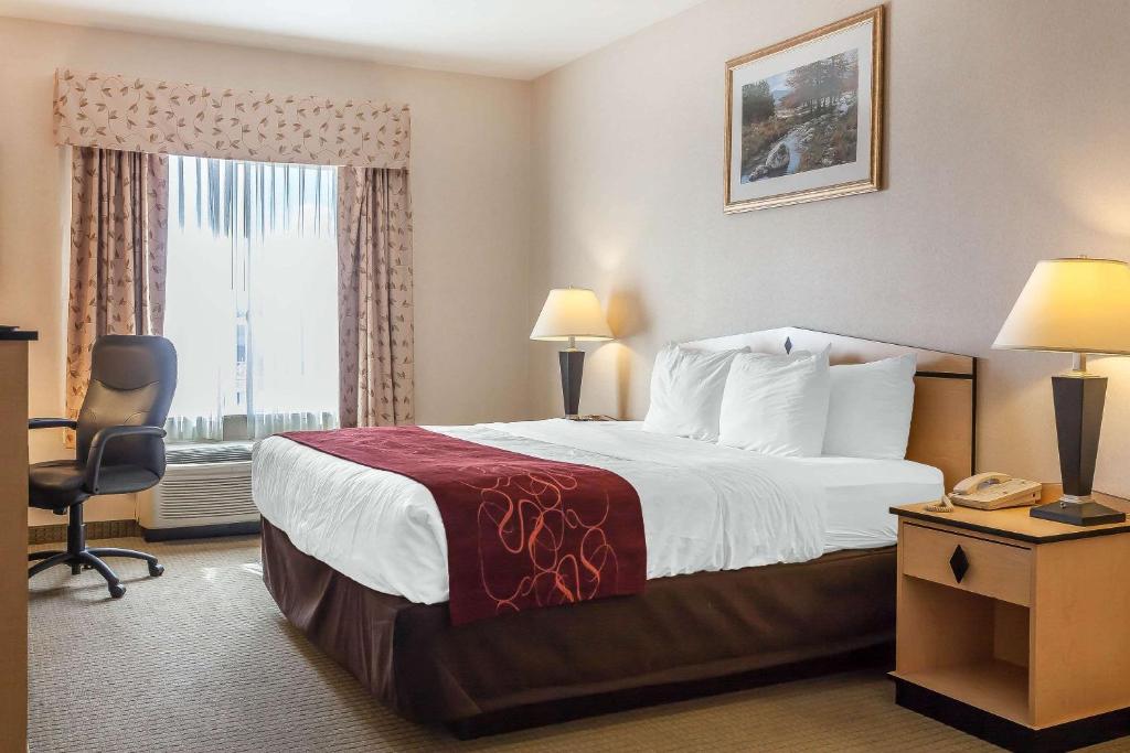 King Suite – Non-Smoking