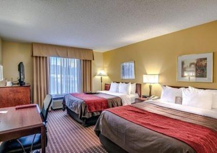 Queen Room with Two Queen Beds – Non-Smoking