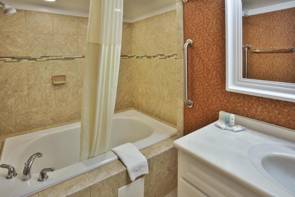 King Room – Non-Smoking