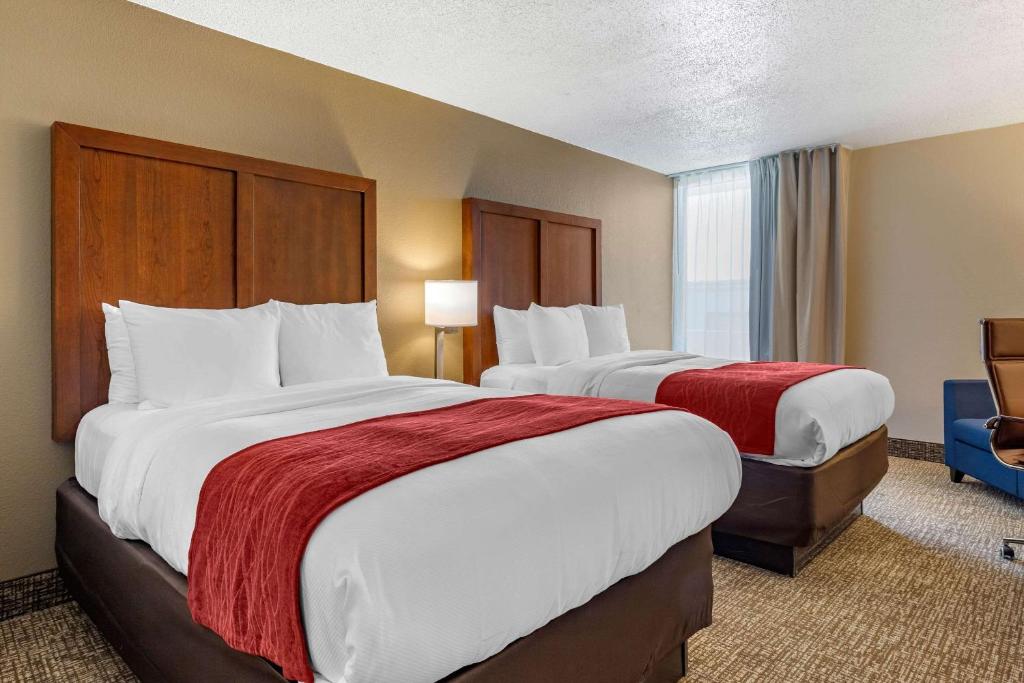 Double Room with Two Double Beds – Non-Smoking