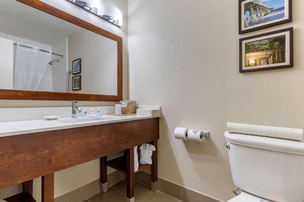 Double Room with Two Double Beds – Non-Smoking