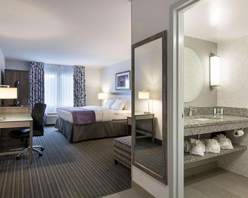 Handicapped King Non Smoking