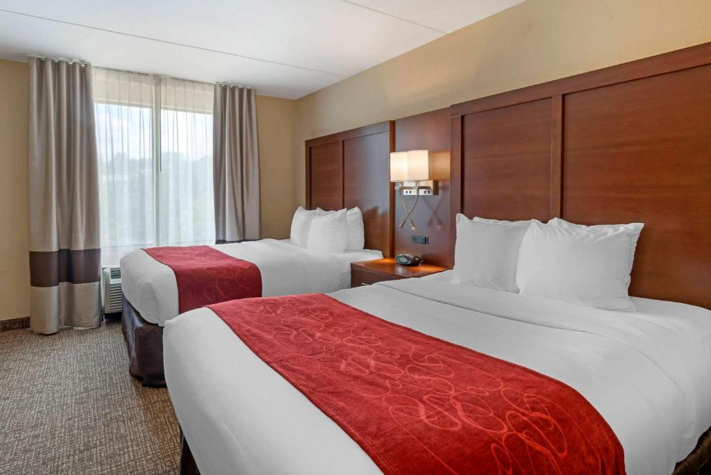 Double Room with Two Double Beds – Non-Smoking