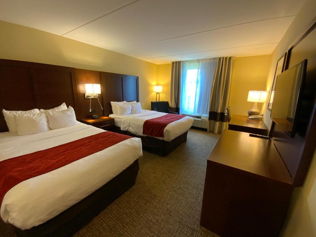 Double Room with Two Double Beds – Non-Smoking