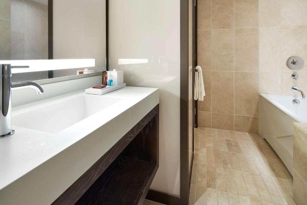 Executive King Suite