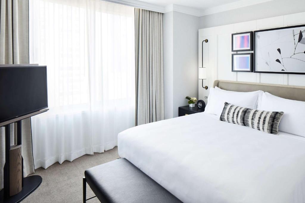 One-Bedroom King Suite with City View