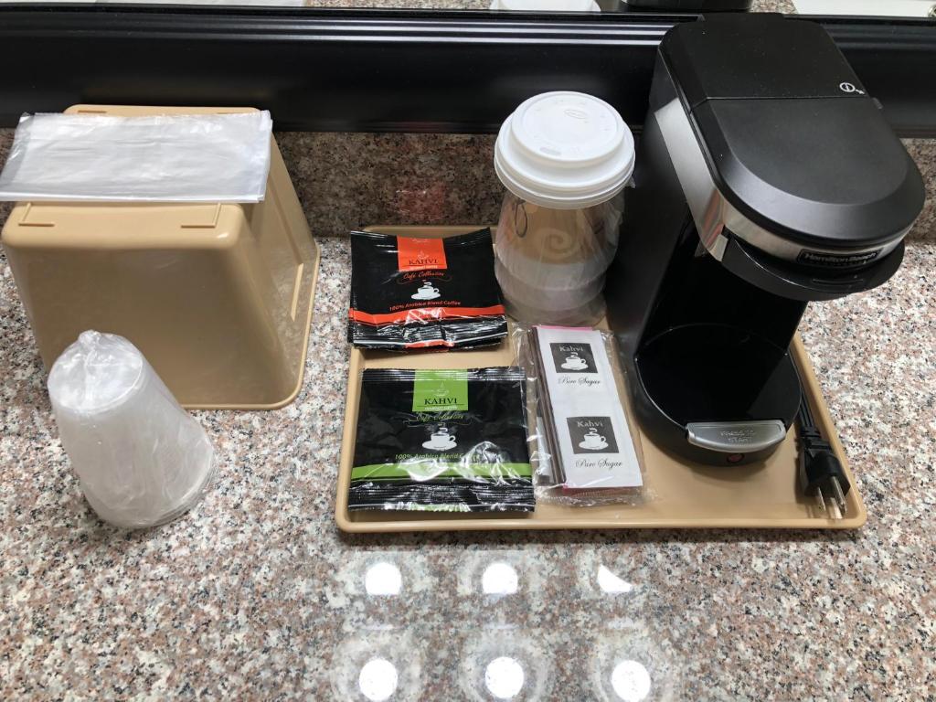 Standard Queen Room – Non-Smoking