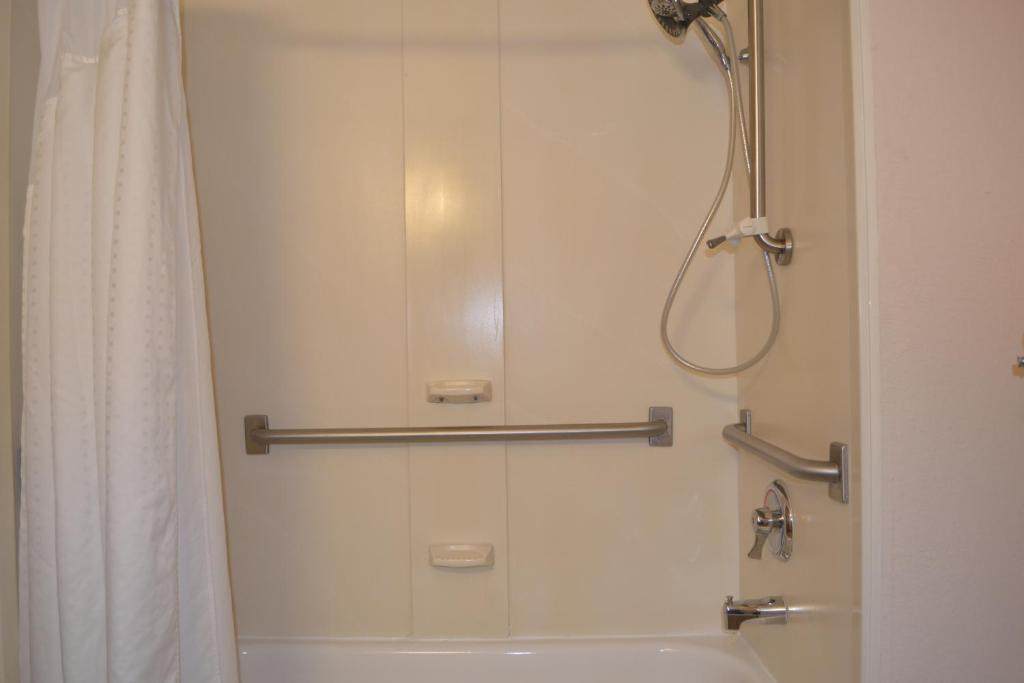 King Room – Disability AccessNon-Smoking