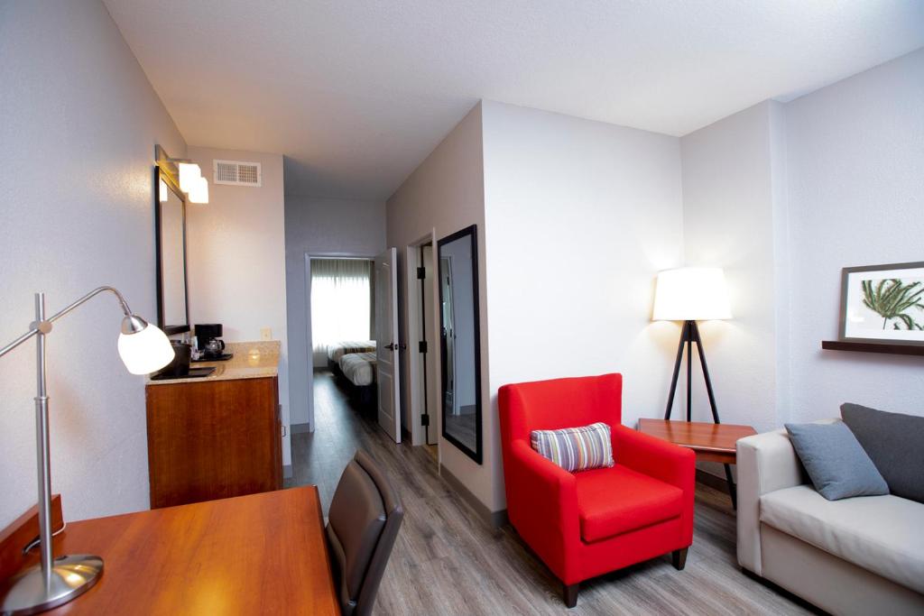 One-Bedroom Suite with Two Queen Beds – Non-Smoking