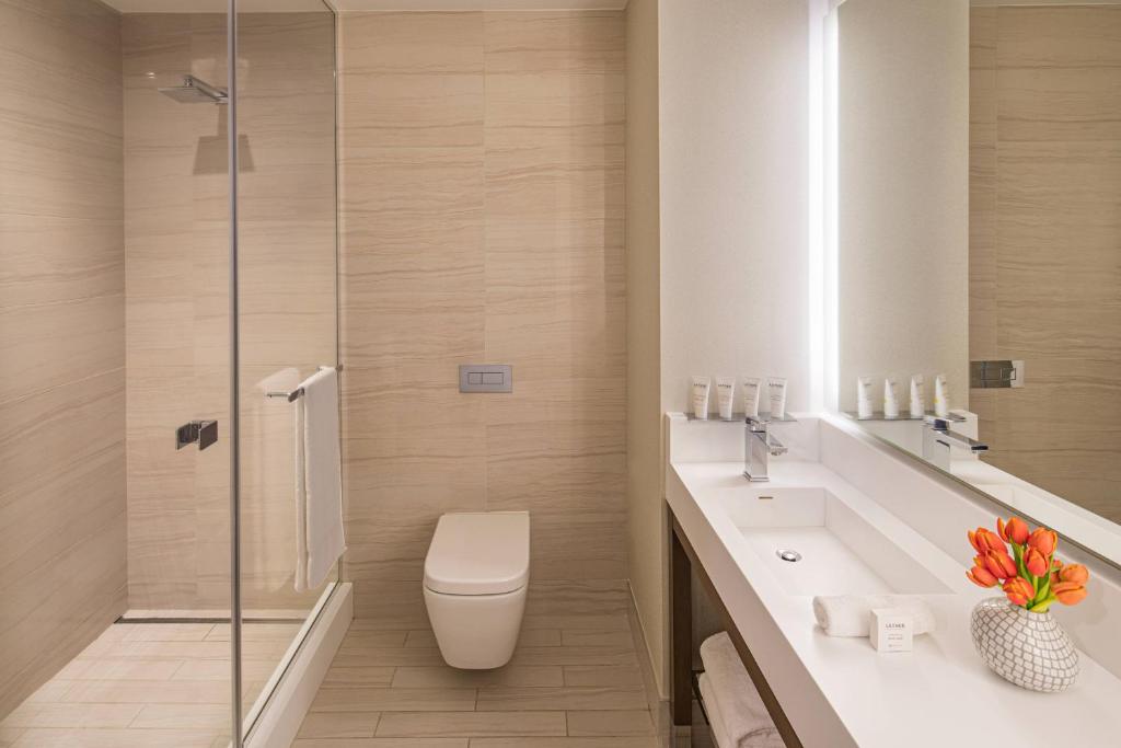 Primary King Room – Hearing Accessible